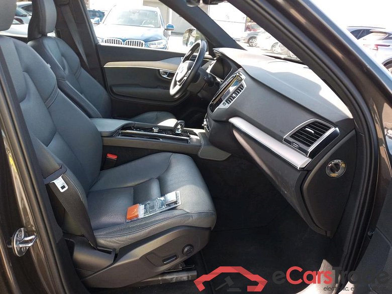 VOLVO XC90 / 2019 / 5P / todoterreno 2.0 T8 AWD Recharge Inscription Exp Auto #6