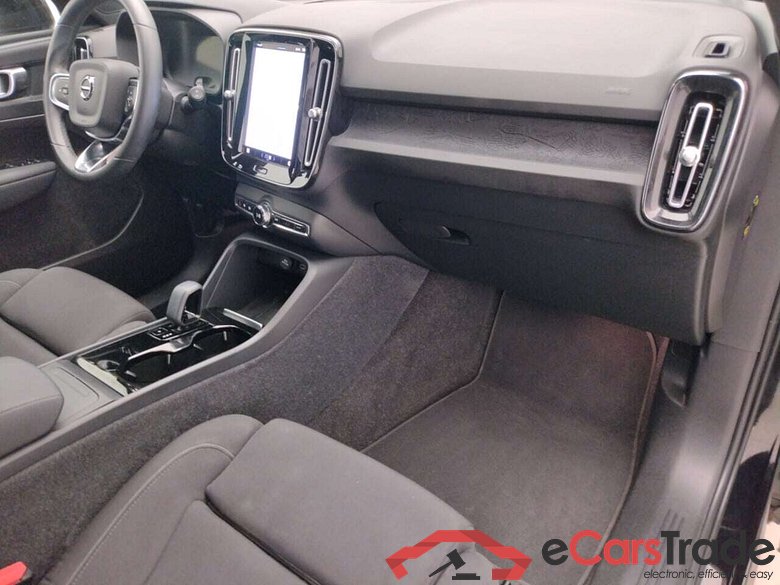 VOLVO XC40 ARRAY RECHARGE CORE #3