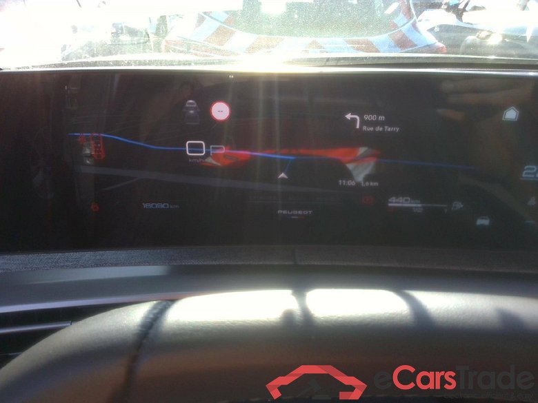 Peugeot 5008 Allure Hybrid 136 e-DCS6 (1.2L) #4