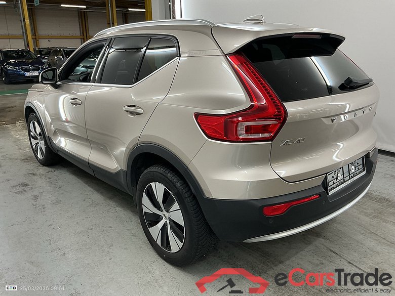 VOLVO XC40 1.5 T4 PHEV CORE DCT #3