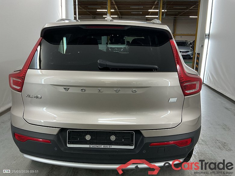VOLVO XC40 1.5 T4 PHEV CORE DCT #5