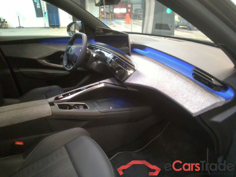 Peugeot 3008 GT Hybrid 145 e-DCS6 (1.2L 3cyl) #2
