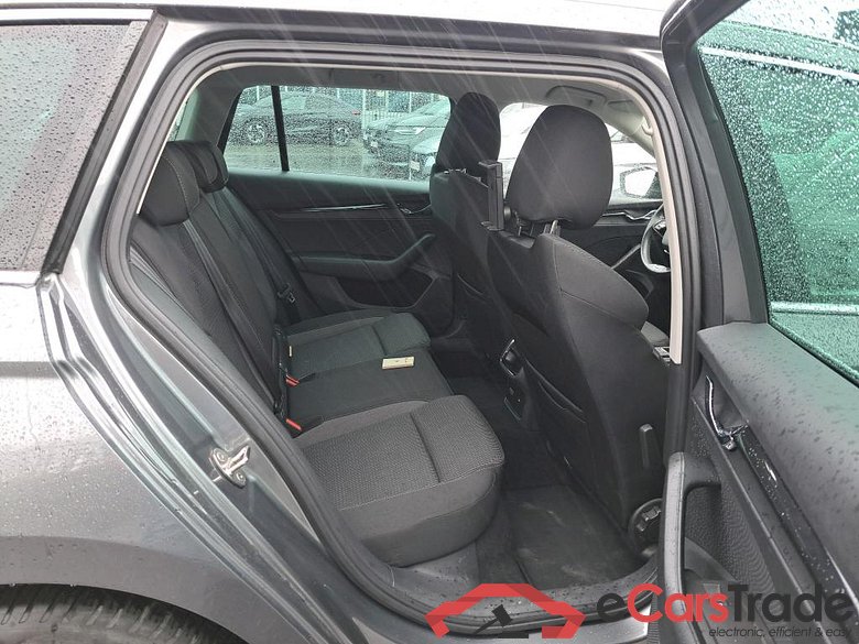 SKODA OCTAVIA COMBI 1.5 TGI 96KW DSG7 AMBITION #6