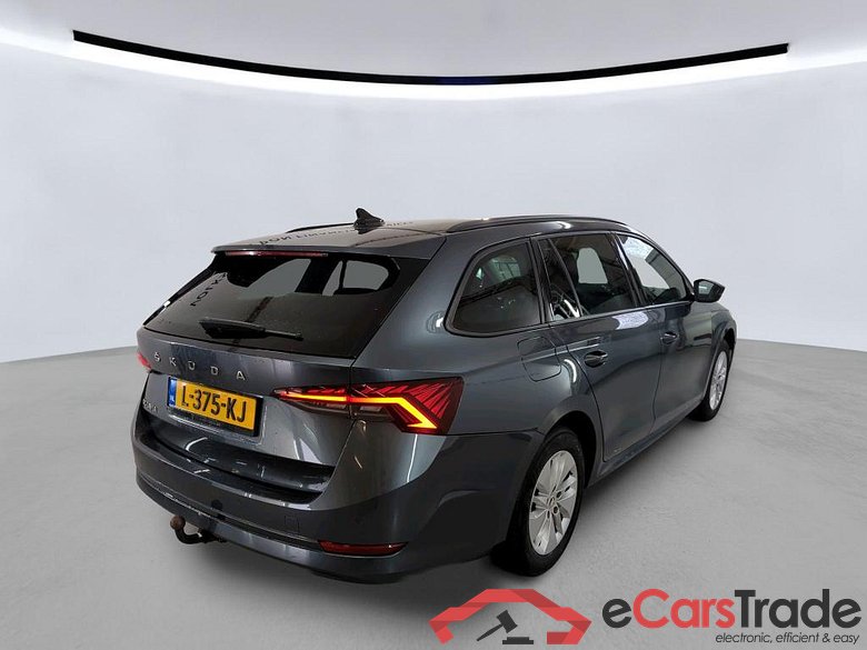 SKODA Octavia Combi 81 kW #6