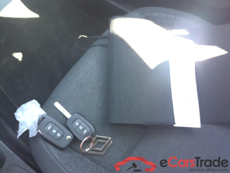 RENAULT Clio / 2019 / 5P / berlina con portón Intens TCe 74 kW (100CV) GLP #5