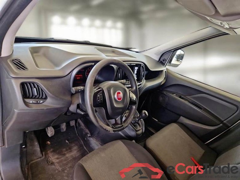 FIAT DOBLÒ CARGO / 2014 / 4P / VETT. FURGONATA CH1 LOUNGE 1.6 MJET 105CV E6D-F SeS #3