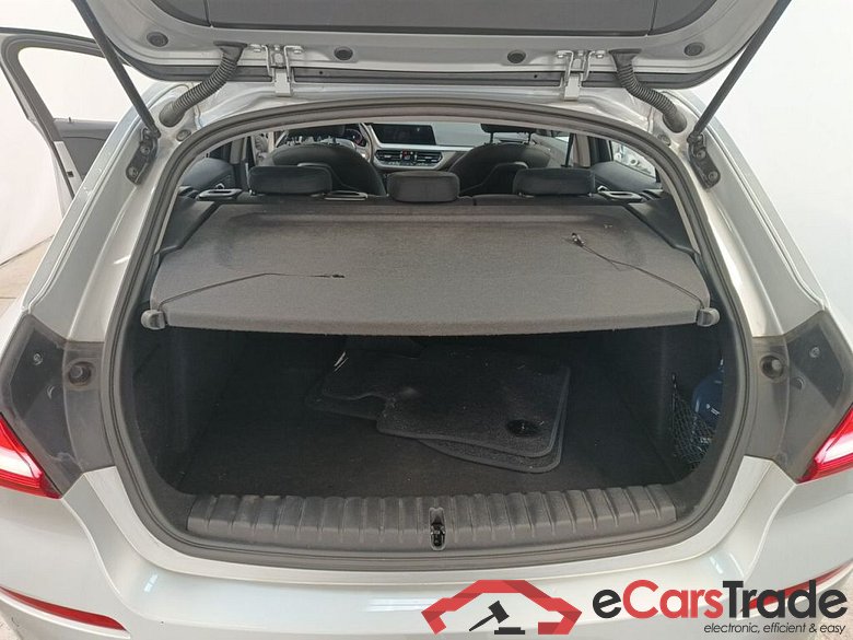 BMW 1 HATCH DIESEL - 2019 118 dA 150hp (EU6AP) 5d #6