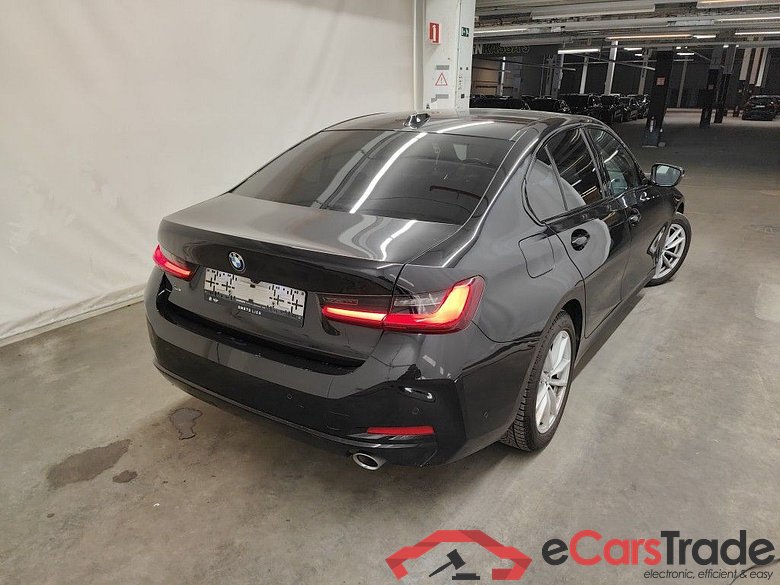 BMW 3 Reeks Berline 318d (110 kW) 4d #2