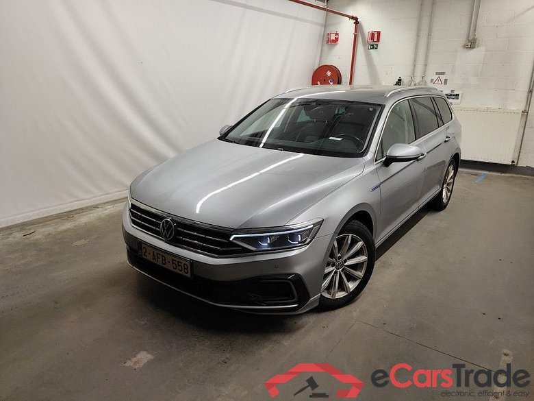 Volkswagen Passat Variant 1.4 TSI DSG6 GTE Business 5d #1