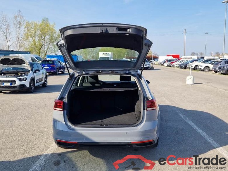 VOLKSWAGEN PASSAT / 2019 / 5P / STATION WAGON VAR. 2.0TDI SCR EVO 110KW BUSINESS DSG #5