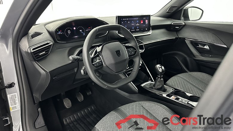 Peugeot 2008 Allure 1.2L PureTech 100 #6