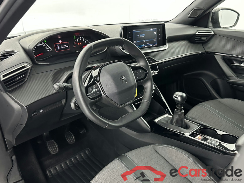 Peugeot 2008 Allure 1.2 PureTech 130ch #6