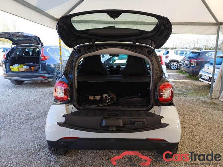 SMART FORTWO COUPÈ / 2019 / 3P / COUPE EQ 60KW PASSION #5