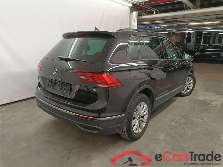 Volkswagen Tiguan 1.4 eHybrid DSG Life Business 5d #2