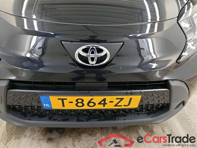 TOYOTA Aygo X 1.0 VVT-i MT Play #4