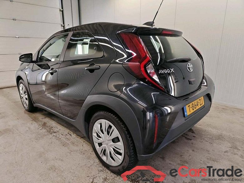 TOYOTA Aygo X 1.0 VVT-i MT Play #6