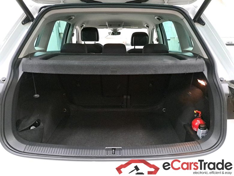 VOLKSWAGEN - VW  TIGUAN TDI 115PK Comfortline        ***       GEARBOX OUT    -  GETRIEBE DEFEKT   !         ***          Pack Travel & LED Lights & Park Assist With Rear Camera #6