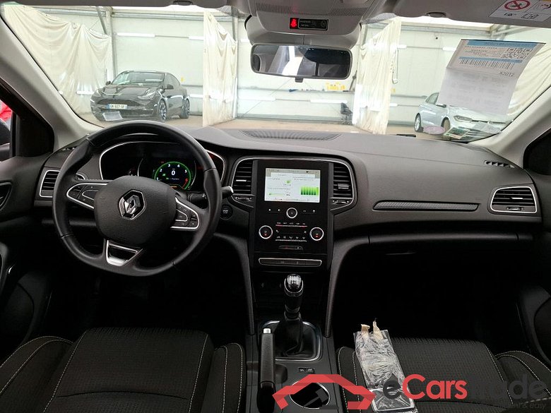 RENAULT Mégane Berline / 2015 / 5P / Berline Business TCe 115 FAP #5