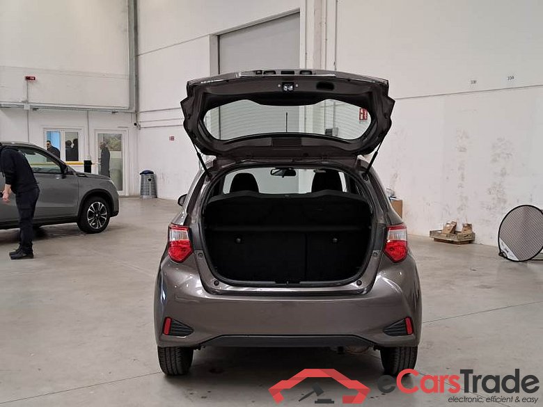 TOYOTA YARIS / 2017 / 5P / BERLINA 1.5 HYBRID BUSINESS #5