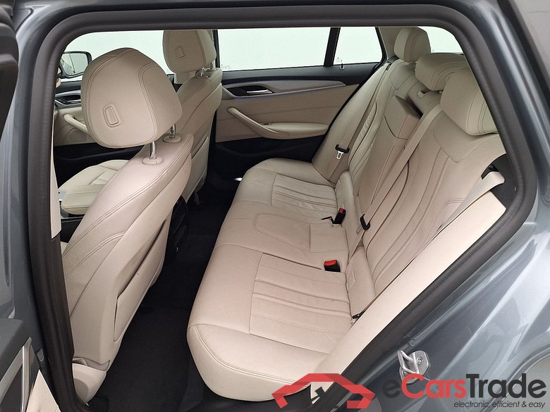 BMW, 5-ser To FL'20 PHEV, BMW 5 Reeks Touring 520e 150kW 5d #4