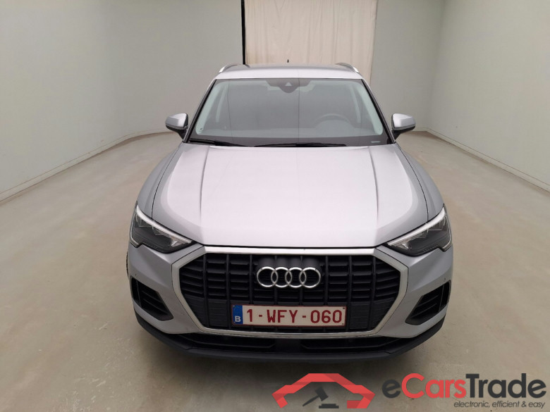 Audi, Q3 '18, Audi Q3 35 TDI S Tronic Business Edition 5d