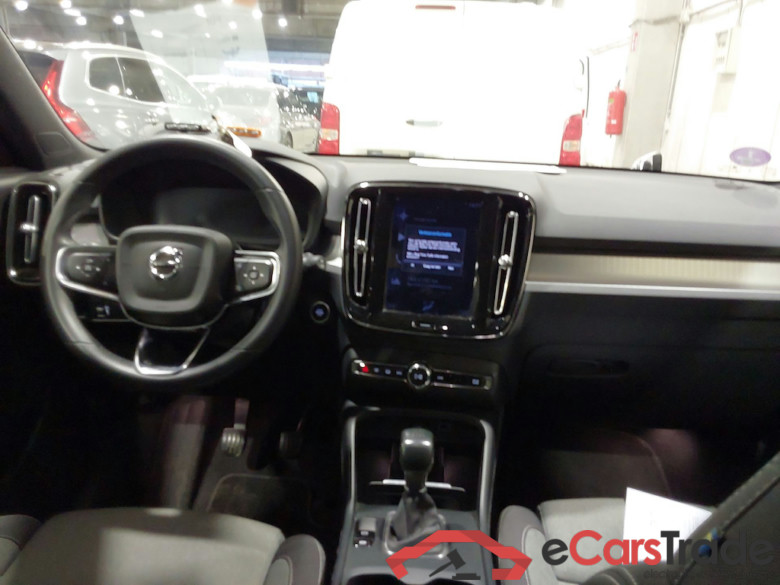 VOLVO XC40 1.5 T2 CORE #6
