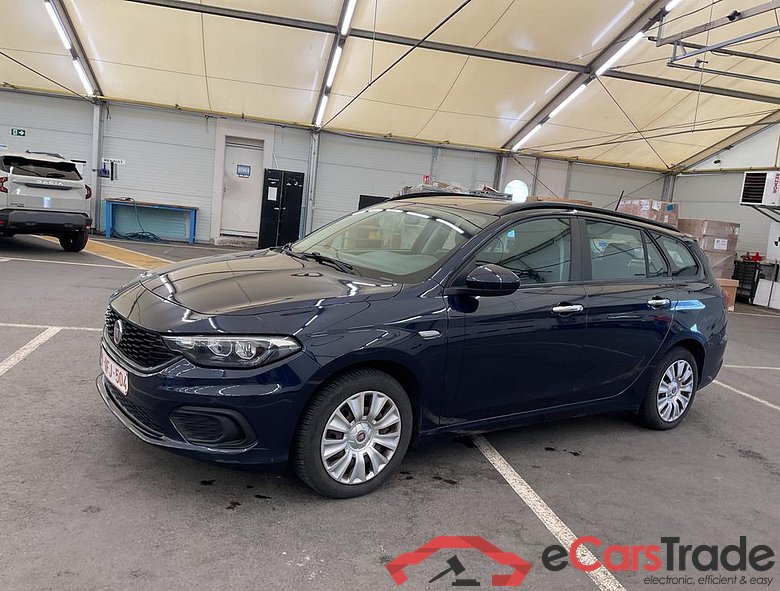FIAT Tipo SW 1.4T Easy Navi Klima PDC ...