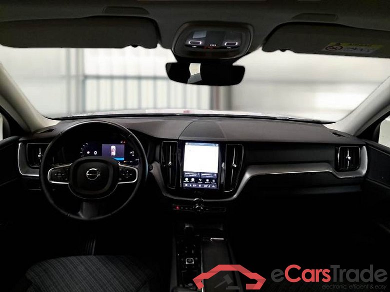 VOLVO XC60 / 2021 / 5P / SUV B4 D AWD AUTOMATICO CORE #3