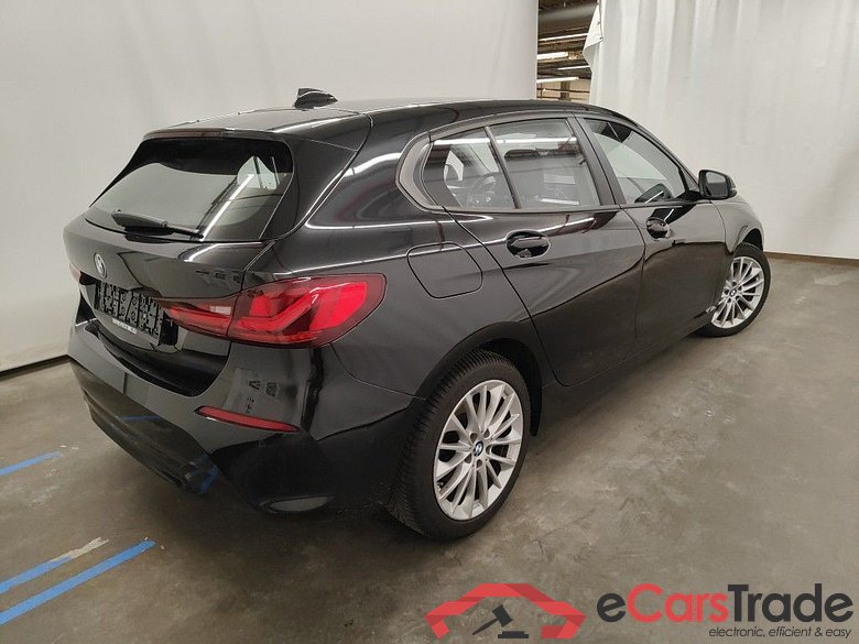 BMW 1 Reeks Hatch 118iA (100 kW) 5d #2
