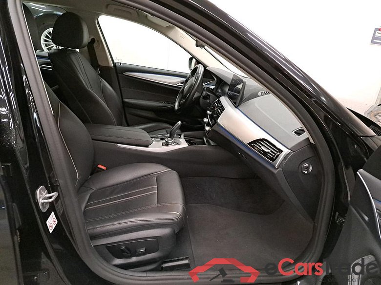 BMW - BMW 5 TOURING 530e xDrive 272PK Business Edition With Dakota Heated Seats & Pack Driving Assistant & Active Cruise & Parking Assistant Pack * HYBRID * #3