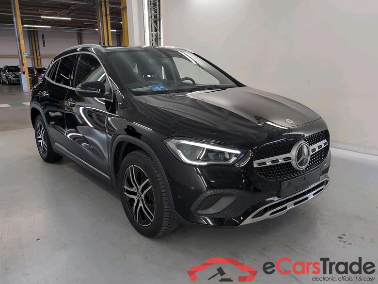 MERCEDES-BENZ GLA 1.3 GLA 250 E #2