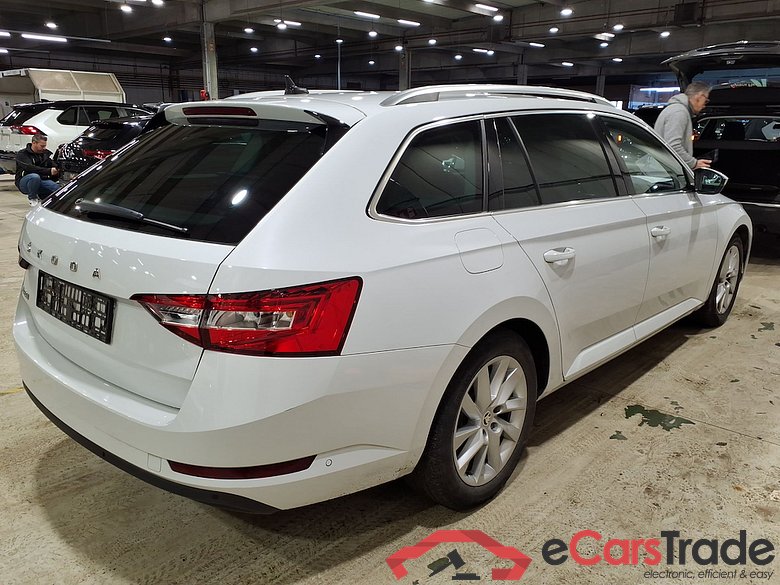 SKODA SUPERB COMBI 2.0 CRTDI 90KW DSG7 STYLE #3