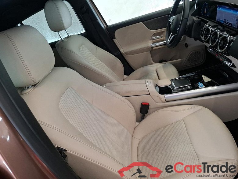 MERCEDES-BENZ GLA / 2020 / 5P / SUV 1.3 GLA 250 e BUSINESS LINE DCT #6