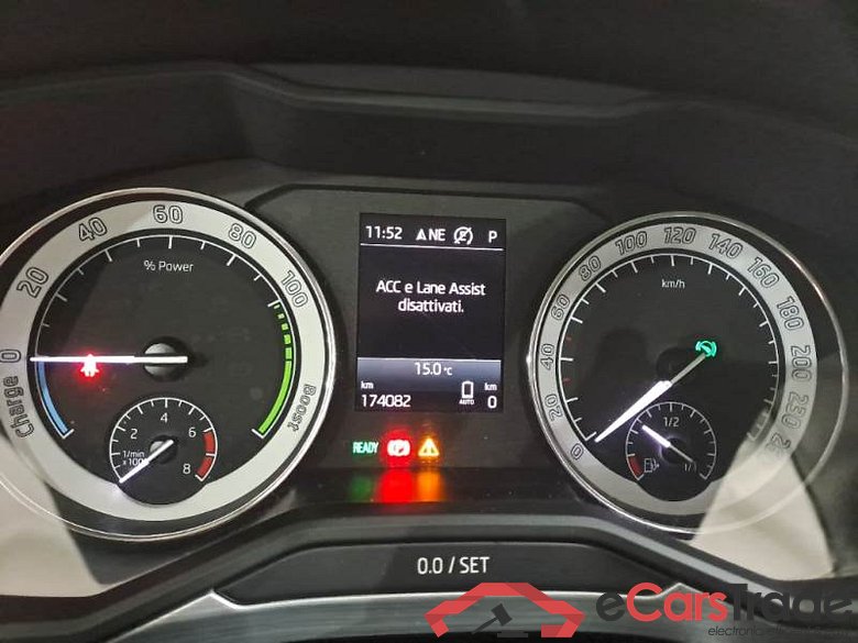 SKODA SUPERB WAGON / 2019 / 5P / STATION WAGON 1.4 TSI PLUG-IN HYBRYD EXECUTIVE DSG #4