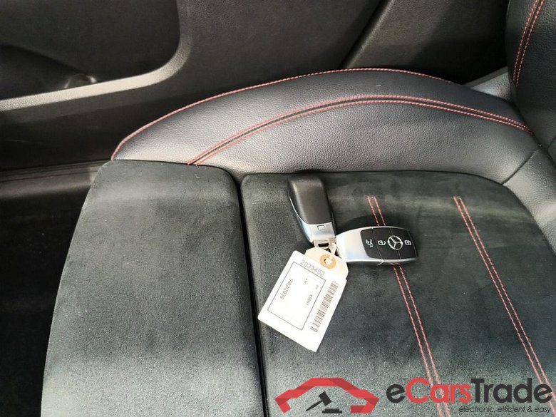 MERCEDES CLASSE GLA - 2020 GLA 250e 262 (160+102) Business Solution 5d Auto #4