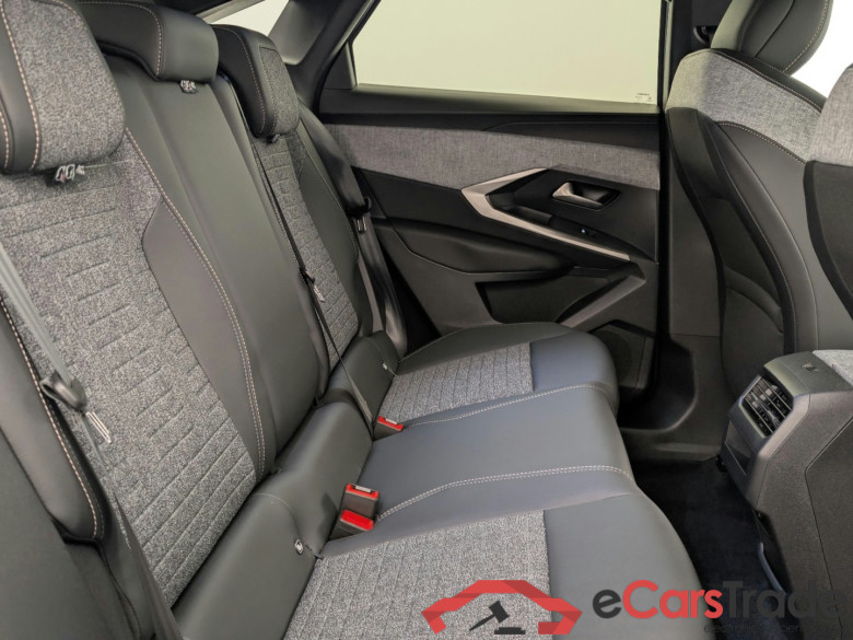 Peugeot 3008 Hybrid 145 e-DCS6 Allure #4
