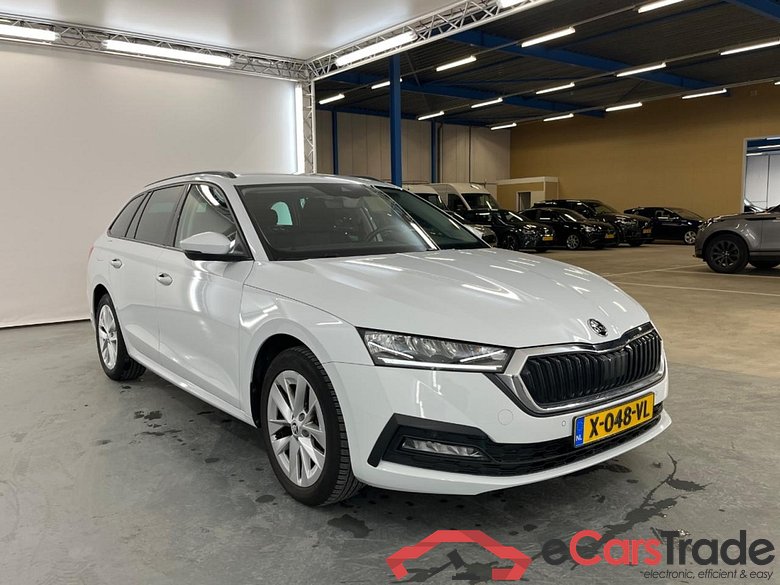 SKODA OCTAVIA COMBI 1.0 e-TSI Business Edition #2
