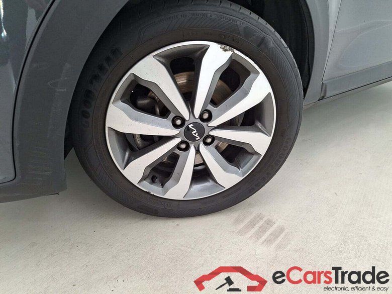 KIA STONIC 1.2 URBAN EDITION #4