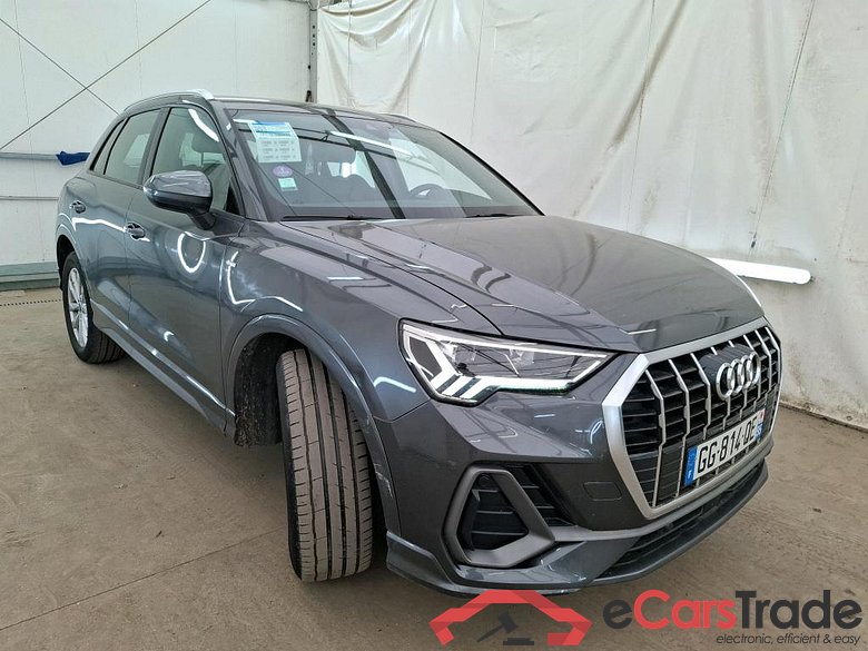 AUDI Q3 / 2018 / 5P / SUV 45 TFSI E 245 S TRONIC S LINE #4