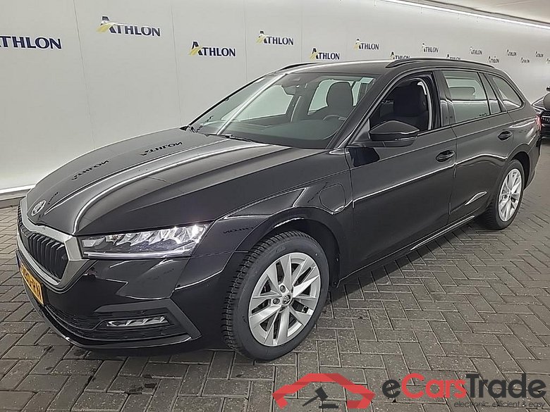 SKODA Octavia Combi 1.4 TSI PHEV DSG Business Edition 5D 150kW #1