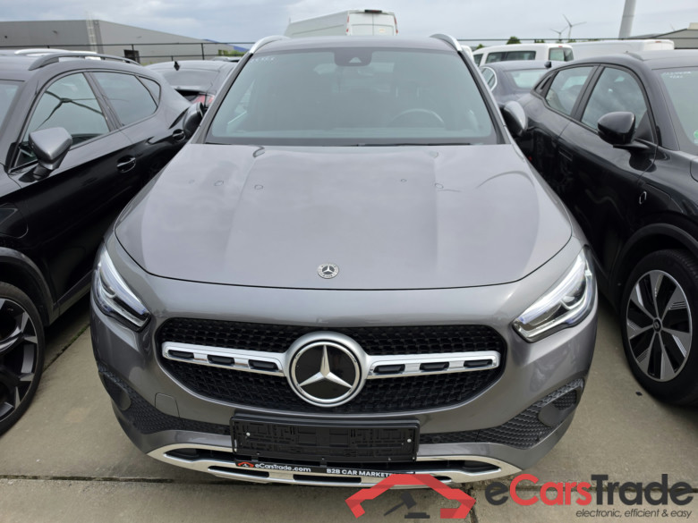 Mercedes GLA 200d Aut. LED-Xenon Widescreen Navi 1/2 Sport-Leather KeylessGo Camera Klima PDC ... #2