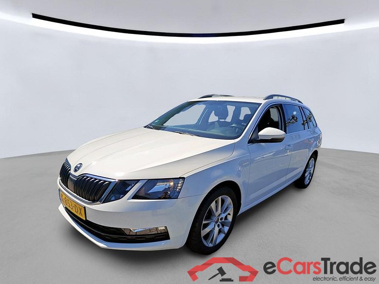 SKODA Octavia Combi 110 kW #1