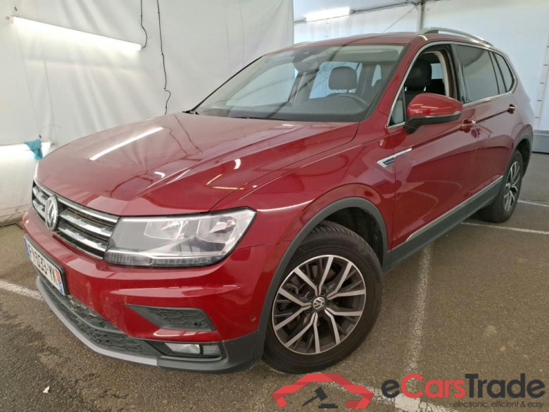 VOLKSWAGEN Tiguan Allspace / 2017 / 5P / SUV 2.0 TDI 150 DSG7 Confortline Business #1