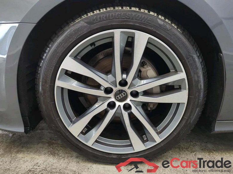 AUDI A6 Avant 40 TFSI S ed Comp #5