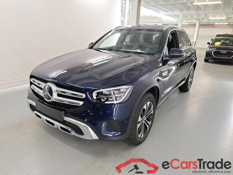MERCEDES-BENZ GLC 2.0 GLC 300 DE 4MATIC 4WD BUS SOL AUTO