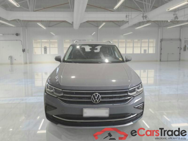 VOLKSWAGEN TIGUAN / 2020 / 5P / SUV 2.0 TDI SCR 110KW ELEGANCE DSG #6