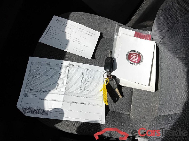 FIAT Doblò Cargo/2015/4P/furgón derivado de turismo Cargo SX 1.6 Mjet 77kW (105CV) #5