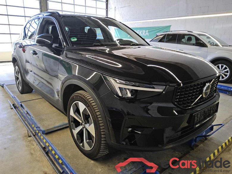 Volvo XC40 (2017->) DE - SUV5 B4 2WD EU6d, Plus Dark, (Facelift) 2022 - 2024 #2