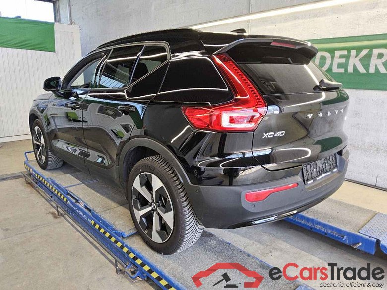Volvo XC40 (2017->) DE - SUV5 B4 2WD EU6d, Plus Dark, (Facelift) 2022 - 2024 #4