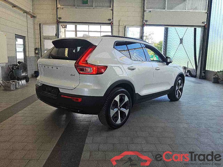 Volvo XC40 (2017->) DE - SUV5 B4 2WD EU6d, Plus Dark, (Facelift) 2022 - 2024 #3